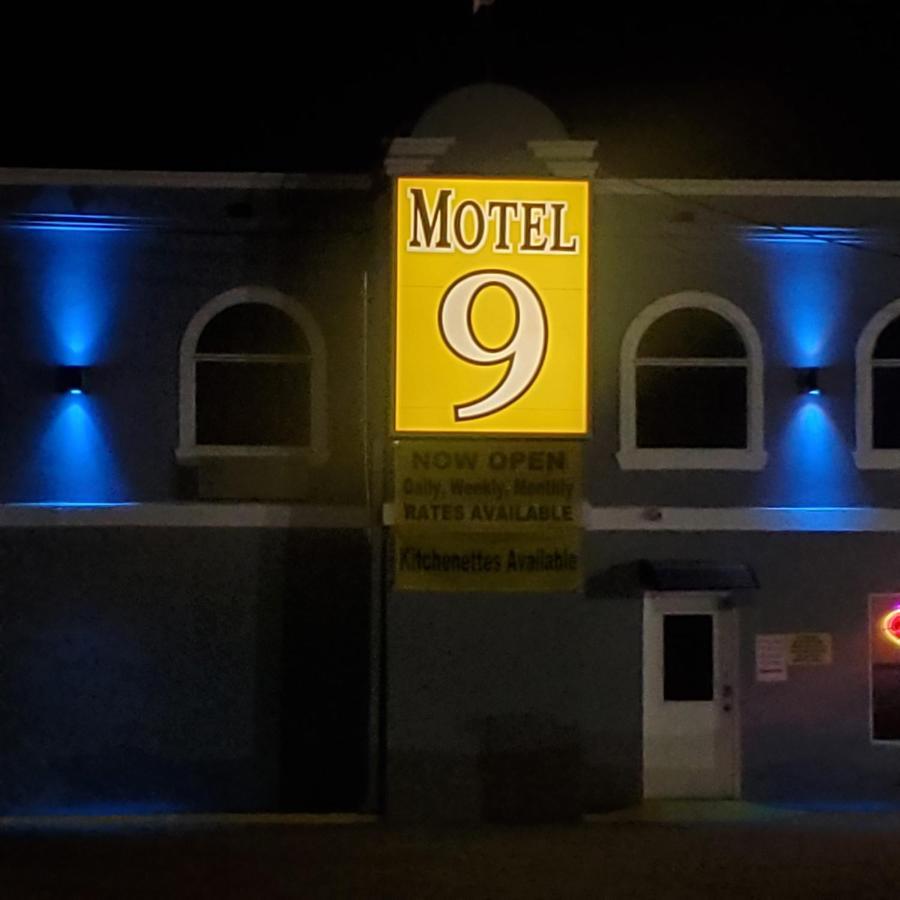 Motel 9 Laredo Exterior foto